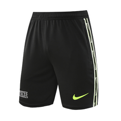 Short Nike Preto e Verde