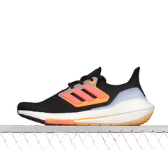 Tênis Adidas Ultraboost Light Preto e Rosa