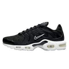 Zapatillas Nike Air Max Plus TN en blanco y negro