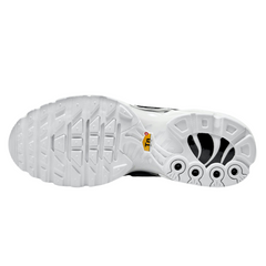 Zapatillas Nike Air Max Plus TN en blanco y negro