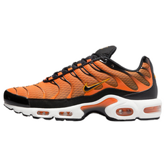 Calzado de seguridad Nike Air Max Plus TN en color naranja y negro