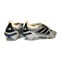 Chuteira Campo FG Adidas Predator 26 Elite Com Língua Bege, Preta e Branca