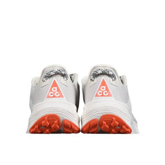 Tênis de Corrida Nike Air Zoom Pegasus Trail Branco e Laranja