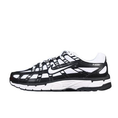 Tênis de Corrida Nike P-6000 Branco e Preto
