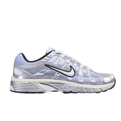 Tênis de Corrida Nike P-6000 Branco e Prateado