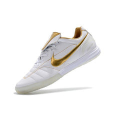 Chuteira Futsal IC Nike Tiempo 7 R10 Elite Branca e Dourada