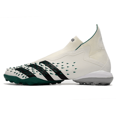 Chuteira Society Adidas Predator Freak+ TF EQT Pack