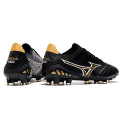 Chuteira Mizuno Morelia Neo III FG Preta e Dourada - VN Esportes