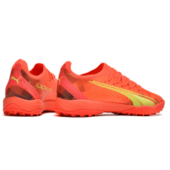 Chuteira Puma Ultra Ultimate IC Fearless Pack - VN Esportes